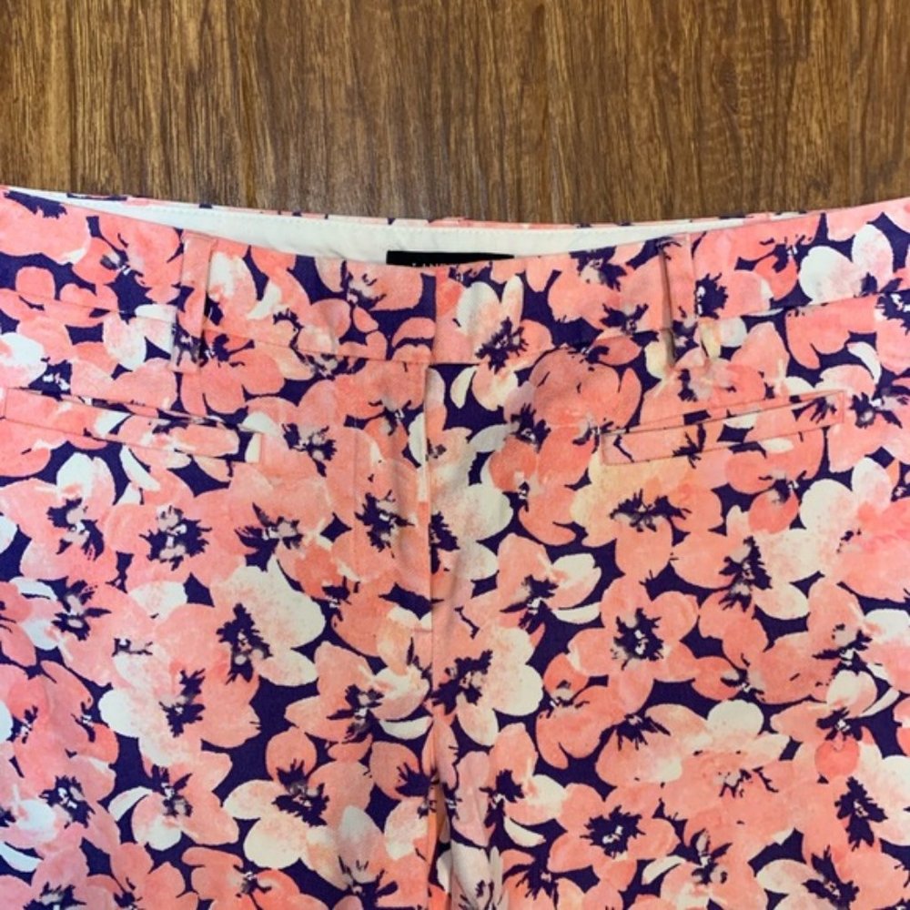 Lands’ End pink and purple floral Bermuda shorts - Picture 3 of 7